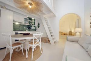 Navona Jacuzzi Boutique Suite