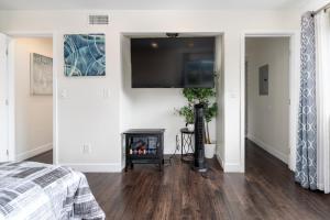 SF cozy stay