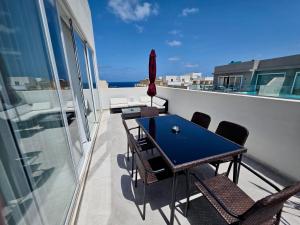 Rooftop Pool, Luxury Apartment in Sliema