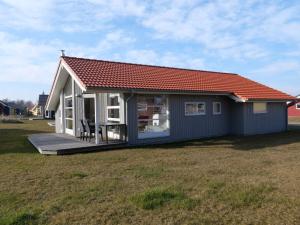 Family Baltic Villa with Alcove