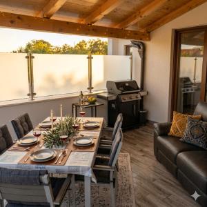 Luxury Histria Apartment with Private Pool Near the Beach