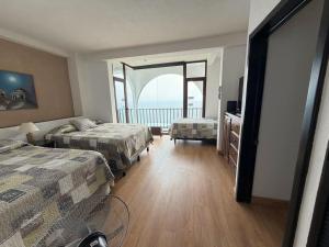 Penthouse frente al lago con vistas majestuosas, nivel 17 Torre A