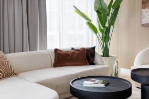 3-Bedroom Mennica Apartment with Tarrace