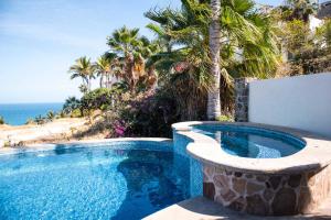 Luxury 5BD with Stunning Ocean View - Casa Jalisco