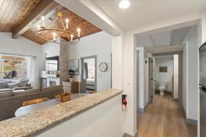 Beautiful updated Villa w Resort Amenities & Holistic Body Services Villa 3023-2