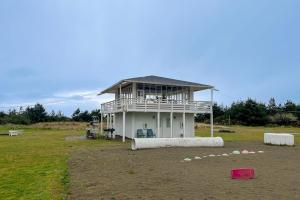 Beachwood Condos & Resort #22