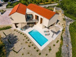 Villa Olive Court Kras