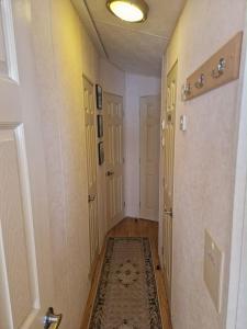 Caravan Sleeps 8 Pets Welcome wifi