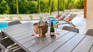 Villa Olive Court Kras