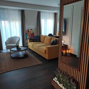 EMEM 2 - City View Apartment