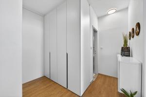 Rory apartment