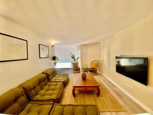 Magnificent 140 sqm Duplex with Panoramic Sea View
