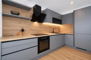 Luxury apartment with large terrace and Free EV charging