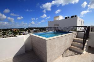 Chic Stay, Rooftop Plunge Pool, 4 Blocks from 5th
