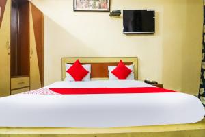 Hotel O Raj