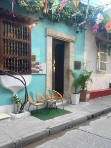 Luxury Oasis in Getsemaní House with Jacuzzi
