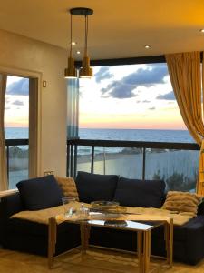 Ocean View, Pool, Modern Comforts Stay Memories