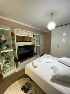 Rose Apartment