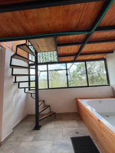 Ecocabañas B&B - Cabaña de lujo con jacuzzi privado cerca a termales