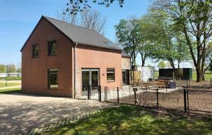 5 Bedroom Luxurious Home In Afferden