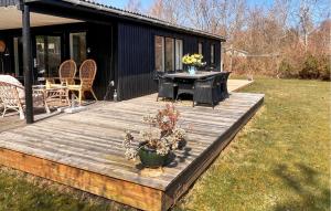 3 Bedroom Cozy Home In Sjællands Odde