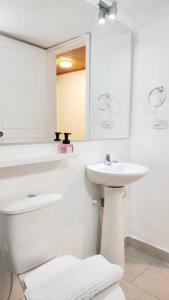 Suite Privada Baño & Balcón - Bogotá Norte - Fast WiFi 1