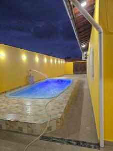 Casa com Piscina aquecida em Mongaguá