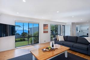 Seahaven | Stunning water views | 3pm check out