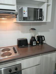 Bello departamento familiar nuevo en La Serena vista al mar, piso 4 con ascensor, malla de seguridad anticaída, piscina, estacionamiento gratuito, regalo de bienvenida, a pasos del Faro