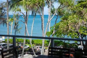 Sublime Palm Cove - Resort-style Beachfront Escape