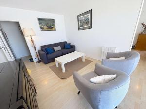 Appartement en bord de mer avec terrasse et parking - FR-1-361-85