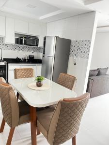 Casa Aconchegante 3-4 quartos com ar condicionado e garagem