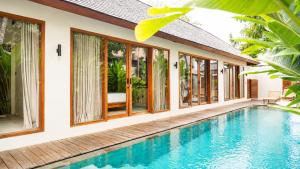 Villa Toro - 4 BR - New Villa - 13M Pool, Bingin