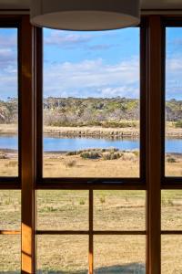 Heritage Shepherds Cottage - Lisdillon - Waterfront