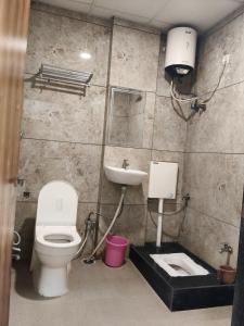 HOTEL SAGAR In 500 METRS DARGH
