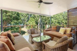 Bramston on the Beach - A Private Poolside Oasis