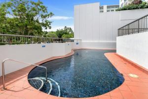 Seven at Aquarius - Coral Sea Views near the Lagoon