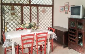 2 Bedroom Stunning Home In Monteverdi Marittimo