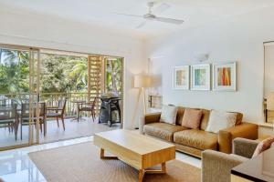 Primrose at Amphora Resort—Breezy Beachfront Bliss