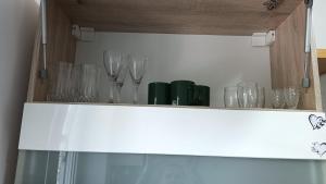 Modern 2 Beds Apartment Near Aquastar Wi-Fi