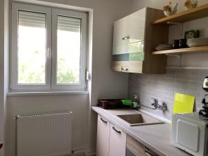 Modern 2 Beds Apartment Near Aquastar Wi-Fi