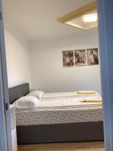 Modern 2 Beds Apartment Near Aquastar Wi-Fi