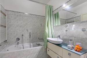 Suite 22 - Happy Rentals