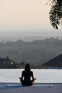 Meadow Hills Villas by Mahaprana