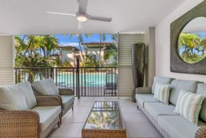 Infinitys Edge - Poolside Retreat at Temple Resort