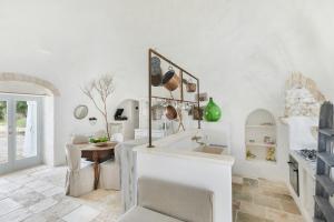 18Th-Century Trullo With Spa In Selva Di Fasano
