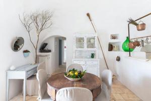18Th-Century Trullo With Spa In Selva Di Fasano