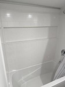 Haven in the Prairies 1BR S