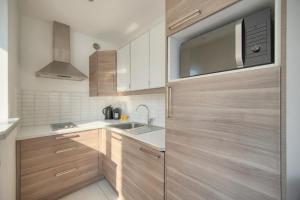 FRGK "Elegant studio CLEMENCEAU terrace WIFI HIGH-SPEED "
