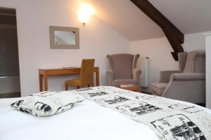 Hotels Le Chateau D'orfeuillette : photos des chambres